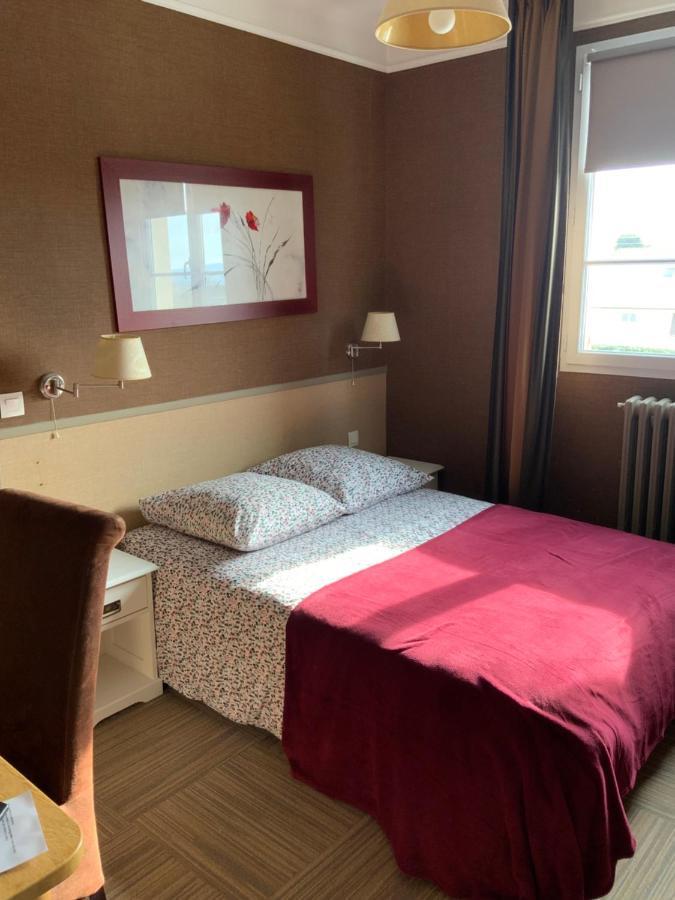 Les 3 Rois By Yy Hotel Villers-Bocage  Kültér fotó