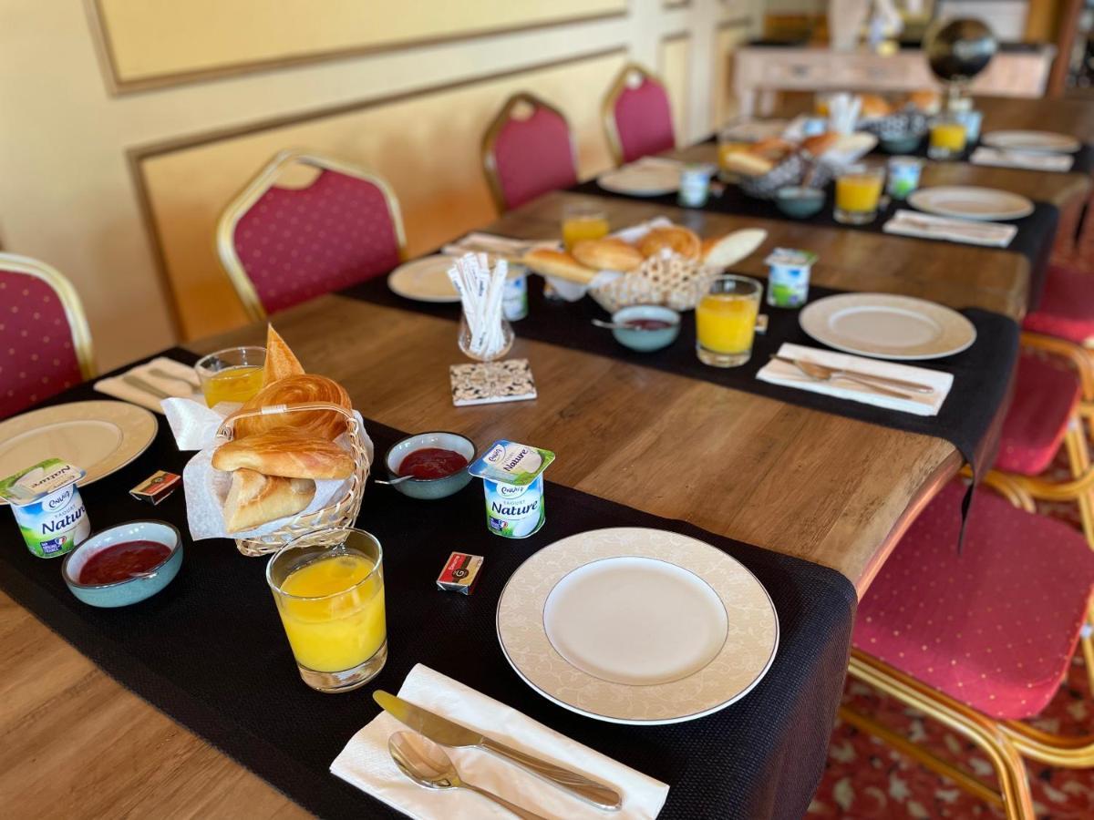 Les 3 Rois By Yy Hotel Villers-Bocage  Kültér fotó
