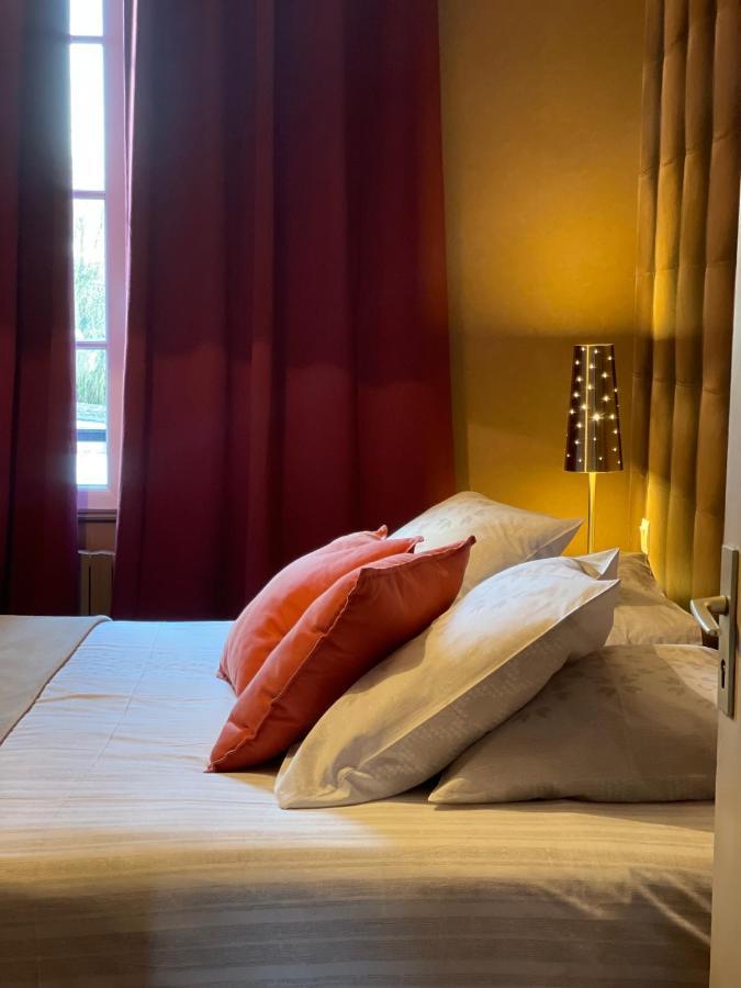 Les 3 Rois By Yy Hotel Villers-Bocage  Kültér fotó